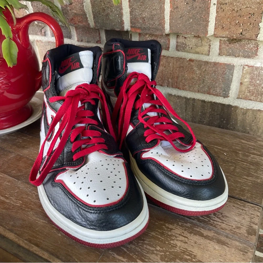 Nike Jordan 1 Retro High ‘Bloodline’‎ size 9.5 sb4